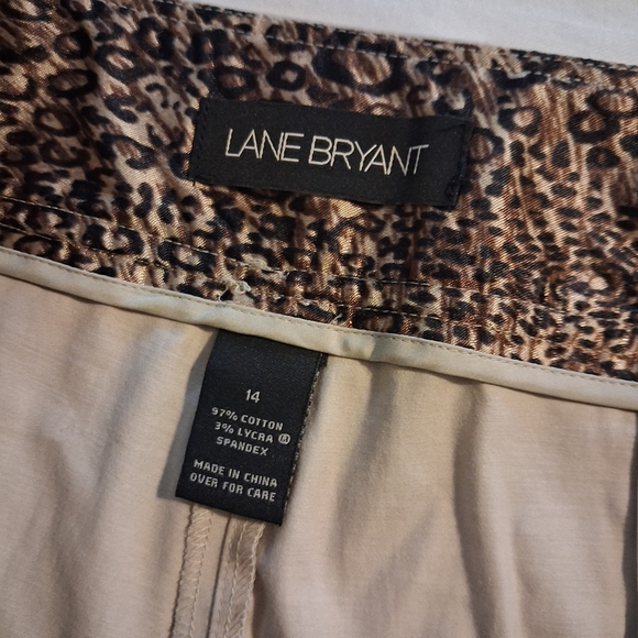 Beige Wide Legged Cropped Pants Size 14 - Picture 6 of 10